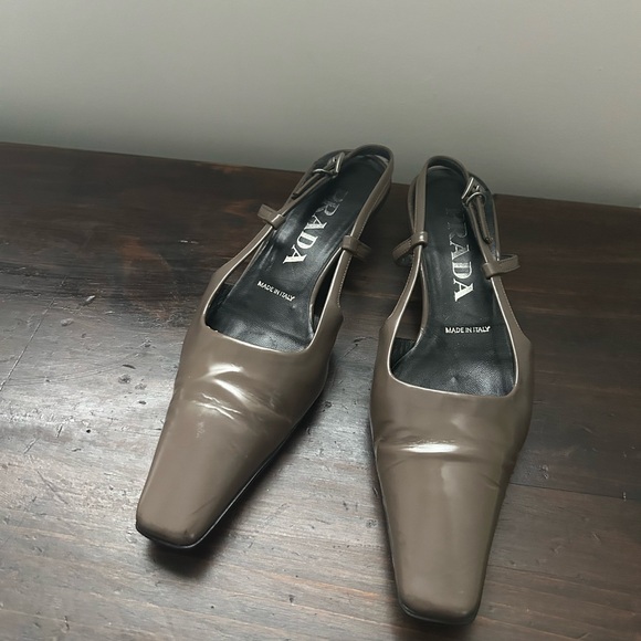 Vintage Prada Patent leather heels - Picture 3 of 6